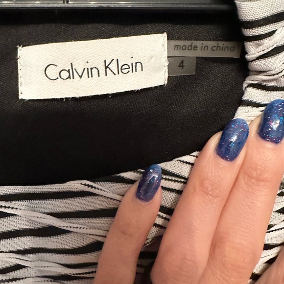 Calvin Klein Black and White Textured Mini Dress Size 4 - Picture 3 of 4